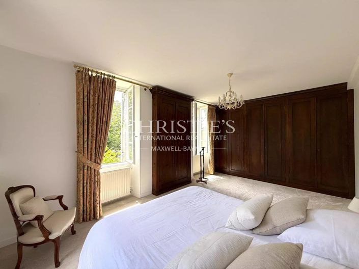 Image No.16-5 Bed House for sale