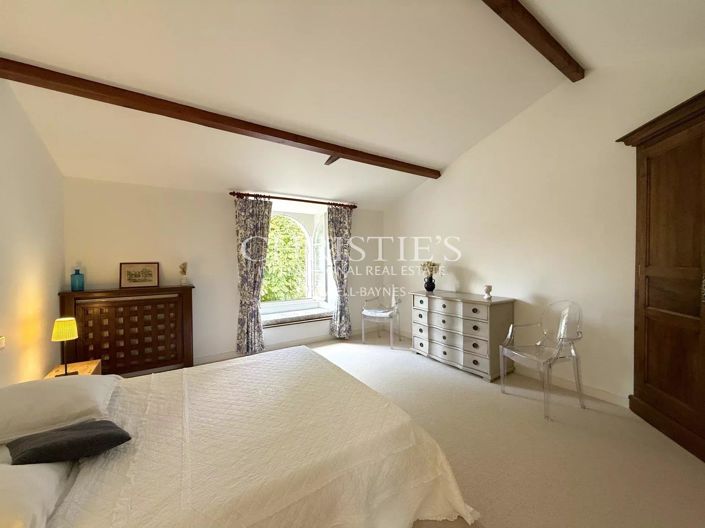 Image No.18-5 Bed House for sale