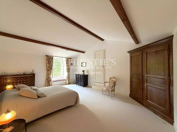 Image No.20-5 Bed House for sale