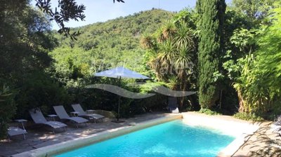 Maison de 4 chambres à vendre à Grimaud