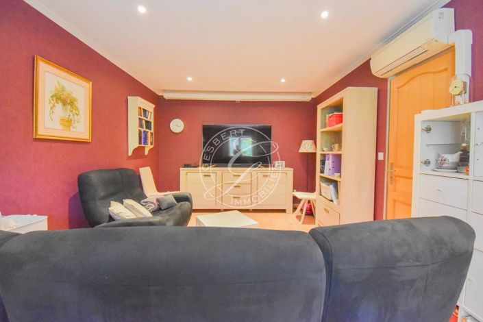 Image No.14-4 Bed House for sale