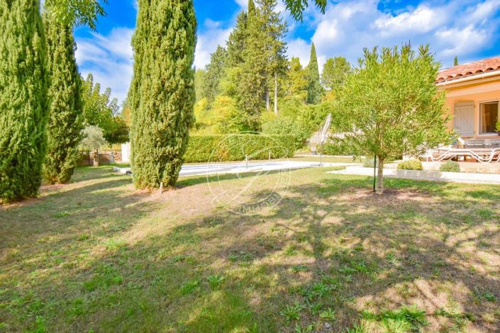 Image No.2-4 Bed House for sale