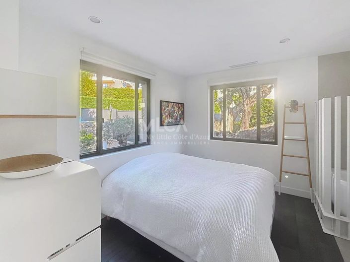 Image No.6-4 Bed House for sale