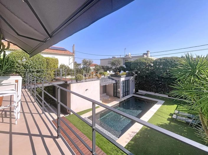 Image No.7-4 Bed House for sale