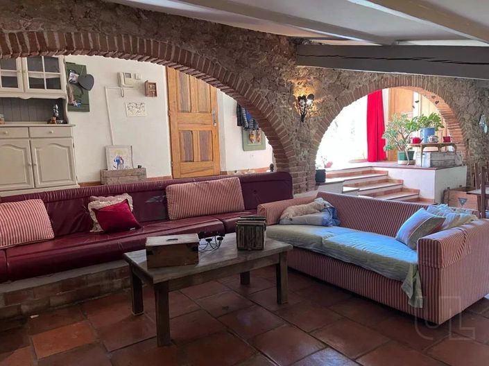 Image No.12-3 Bed House for sale