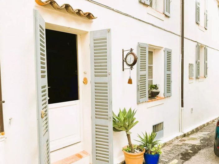 Image No.16-5 Bed House for sale