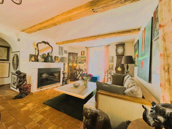 Image No.2-5 Bed House for sale