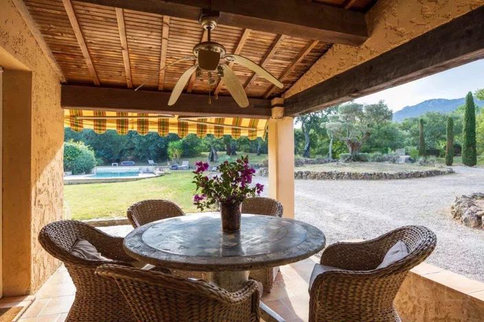 Image No.10-5 Bed House for sale