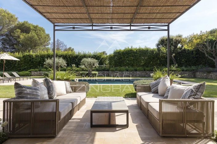 Image No.2-5 Bed House for sale