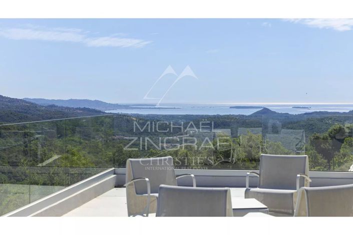 Image No.3-5 Bed House for sale