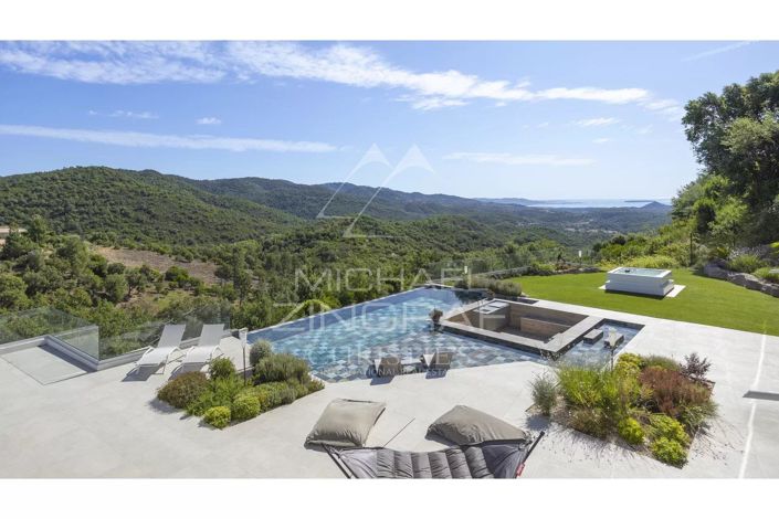 Image No.4-5 Bed House for sale