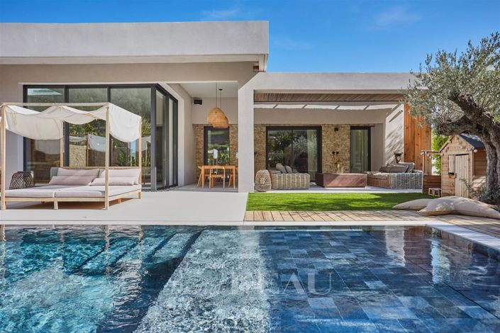 Image No.4-5 Bed House for sale