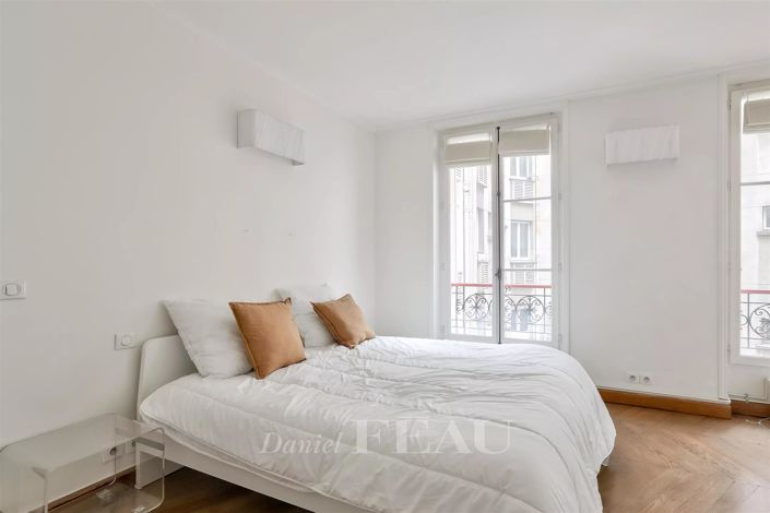 Image No.12-2 Bed Apartment for sale