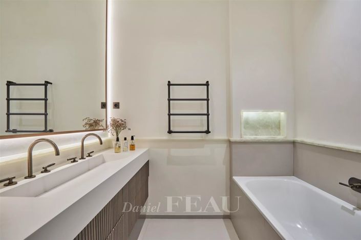 Image No.14-3 Bed Apartment for sale