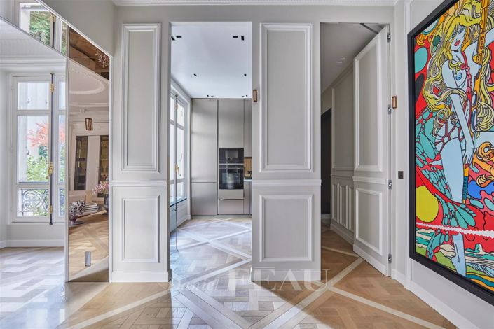 Image No.9-3 Bed Apartment for sale