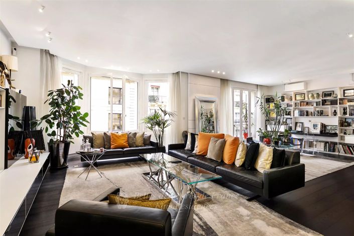 Image No.10-3 Bed Apartment for sale