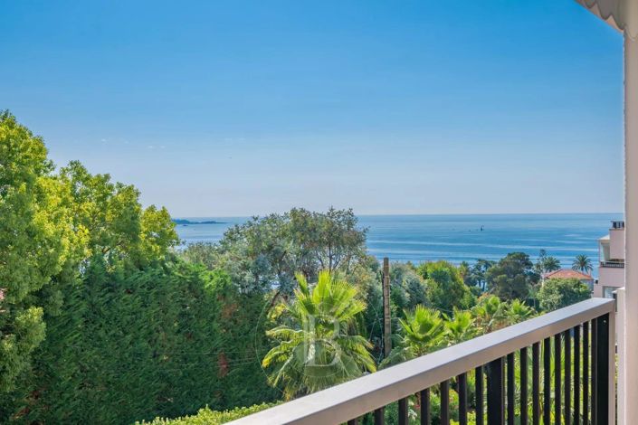 Image No.1-Appartement de 2 chambres à vendre à Vallauris