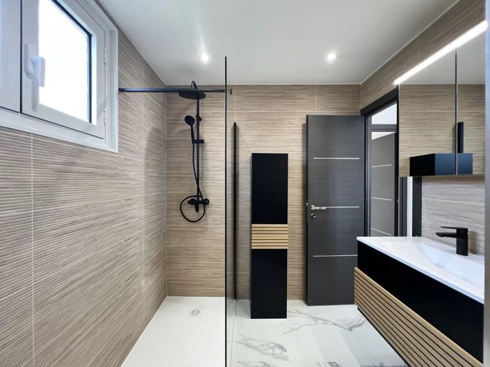 Image No.10-2 Bed House for sale