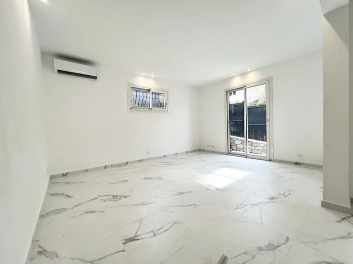 Image No.2-2 Bed House for sale