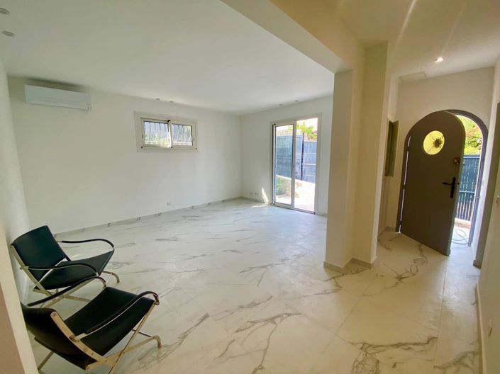 Image No.4-3 Bed House for sale