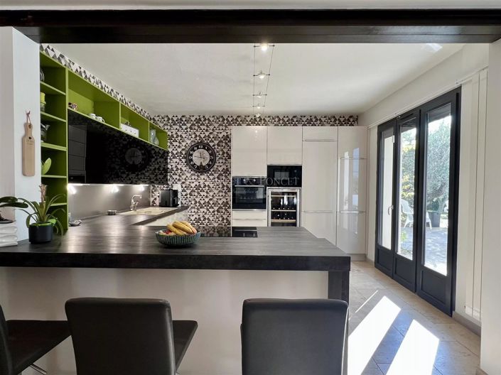 Image No.12-Maison de 6 chambres à vendre à Uzès