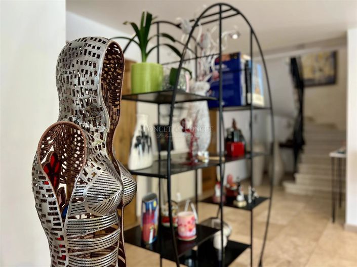 Image No.16-Maison de 6 chambres à vendre à Uzès