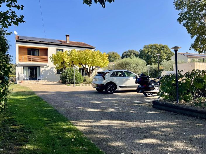 Image No.5-Maison de 6 chambres à vendre à Uzès