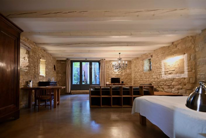 Image No.11-7 Bed House for sale