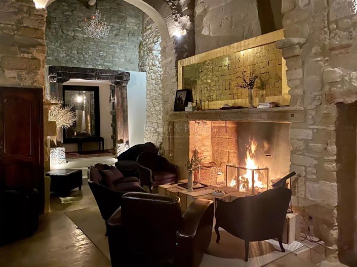 Image No.6-7 Bed House for sale