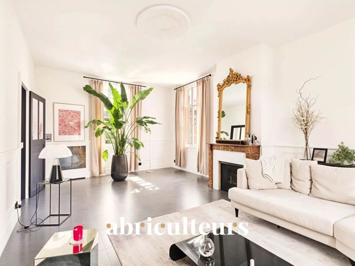 Image No.3-5 Bed House for sale