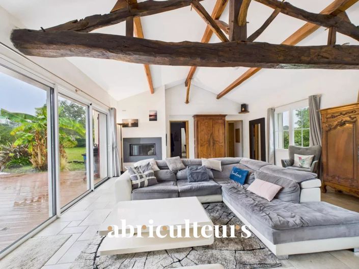 Image No.2-4 Bed House for sale