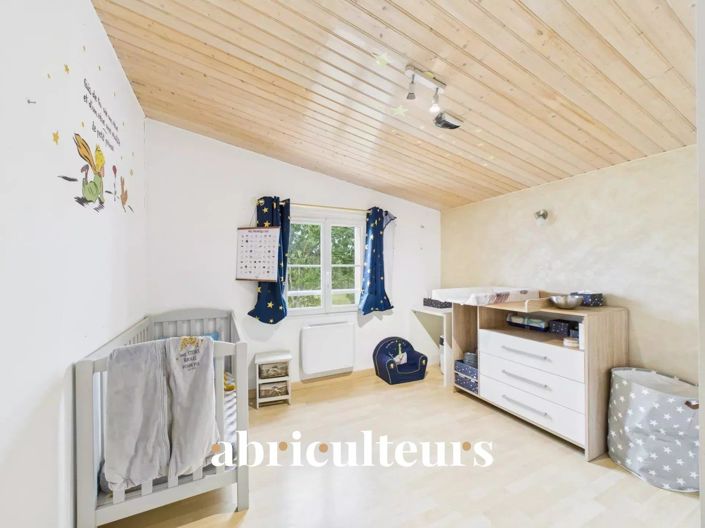 Image No.9-4 Bed House for sale