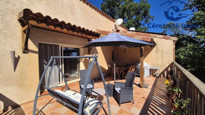 Image No.9-3 Bed House for sale