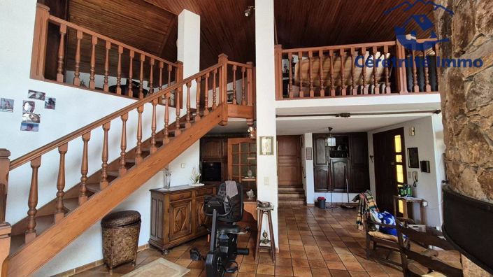 Image No.17-3 Bed House for sale