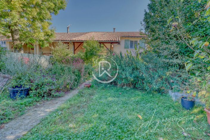 Image No.7-5 Bed House for sale