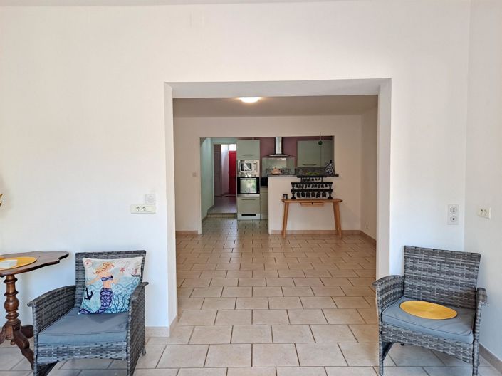 Image No.26-5 Bed House for sale