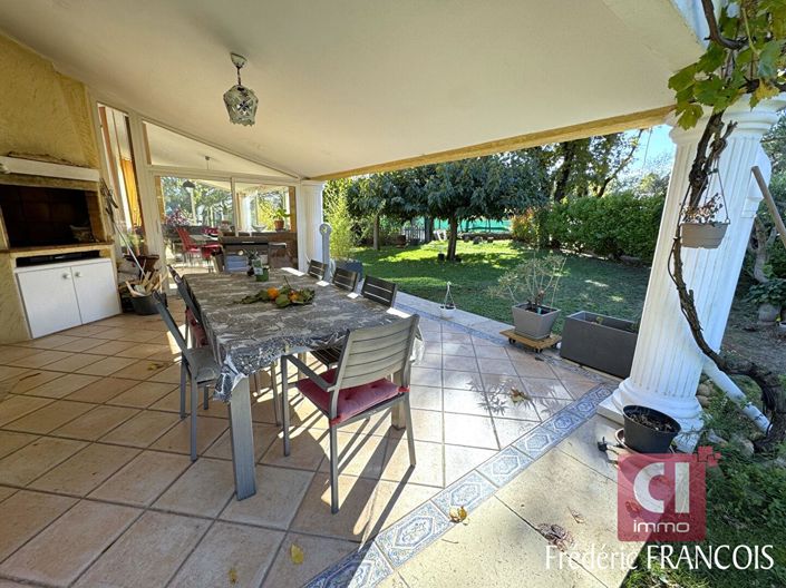 Image No.13-3 Bed House for sale