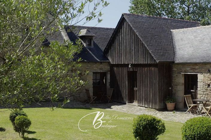 Image No.3-10 Bed Property for sale