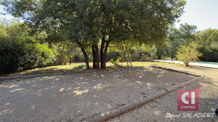 Image No.17-4 Bed House for sale