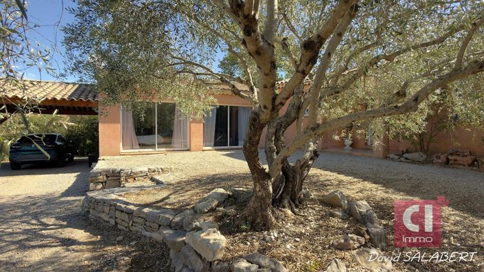 Image No.18-4 Bed House for sale