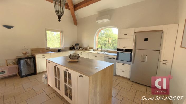 Image No.3-4 Bed House for sale