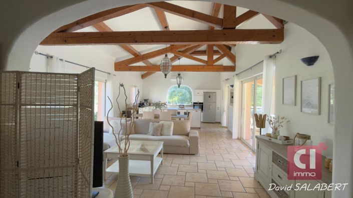 Image No.8-4 Bed House for sale