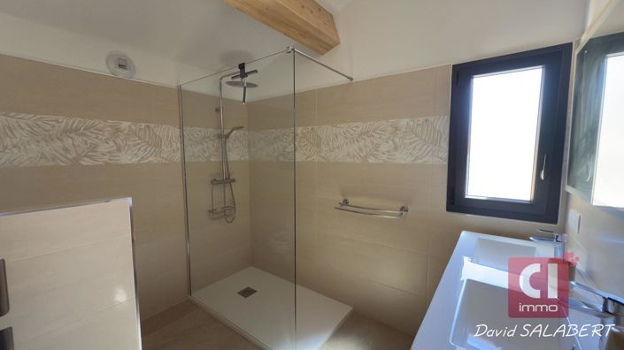 Image No.15-5 Bed House for sale