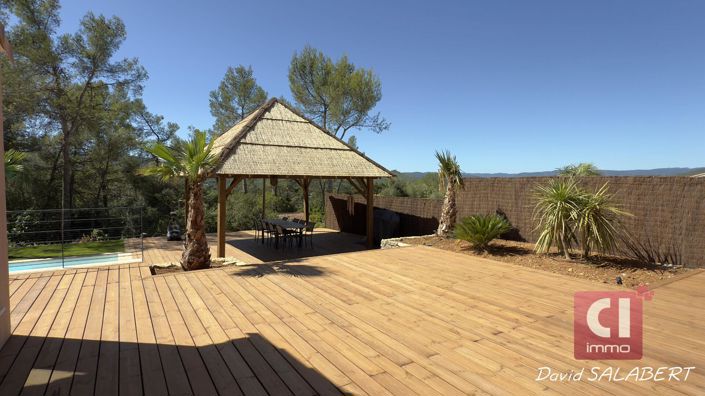 Image No.17-5 Bed House for sale