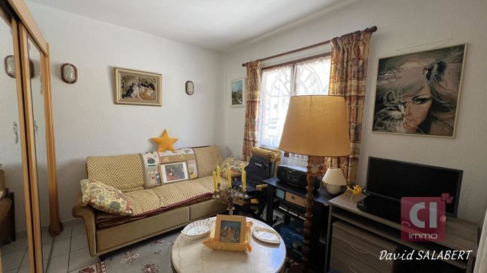 Image No.11-3 Bed House for sale