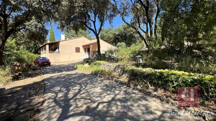 Image No.14-3 Bed House for sale