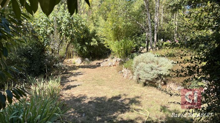 Image No.17-3 Bed House for sale