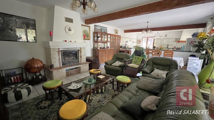 Image No.6-3 Bed House for sale