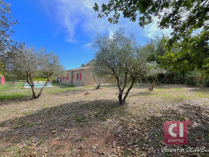 Image No.2-4 Bed House for sale