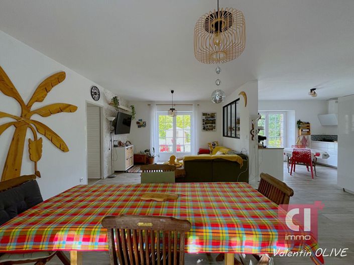 Image No.7-4 Bed House for sale